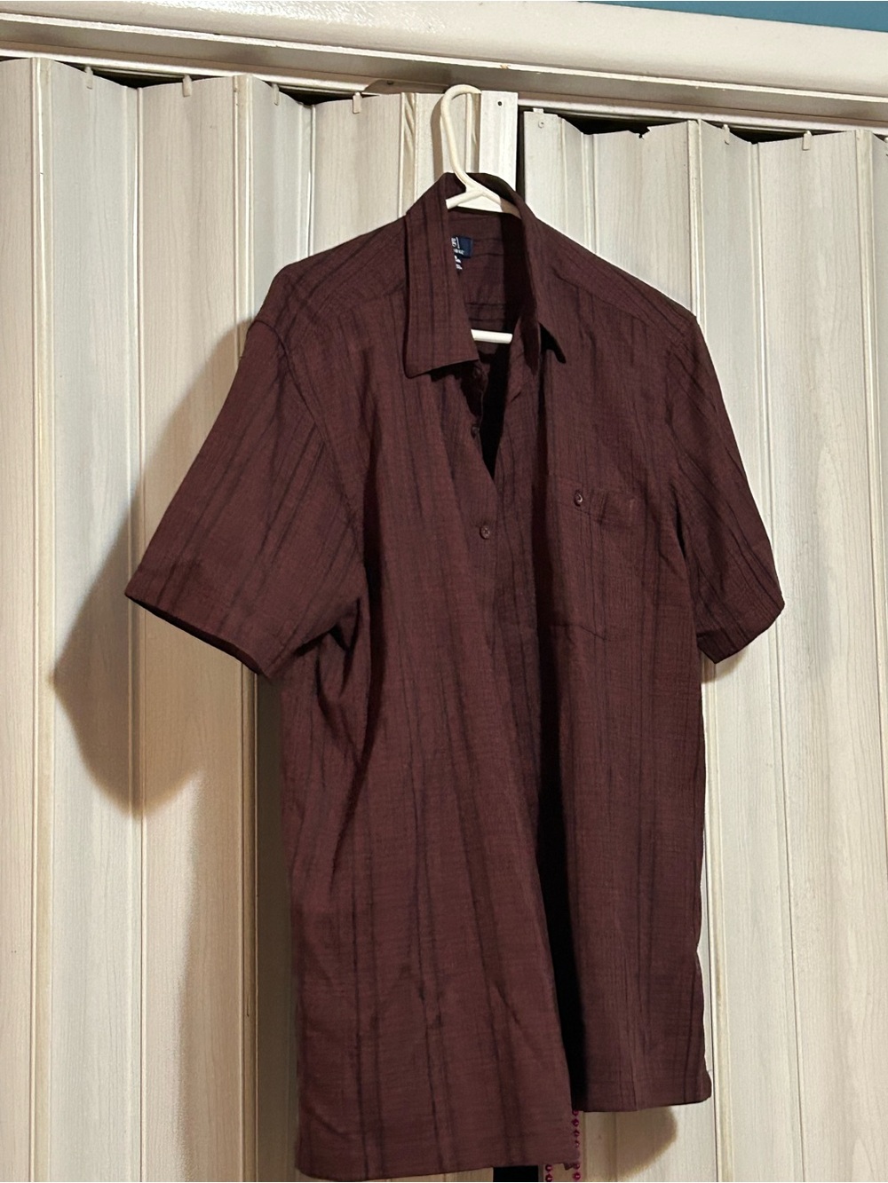 George Short-Sleeve Button-Down Shirt in Deep Burgundy